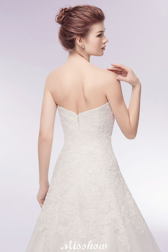 Robes de mariée longues en tulle et dentelle, bustier sans bretelles, coupe trapèze, décolleté cœur