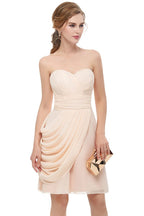 Robe de bal courte bustier en mousseline à volants et décolleté cœur