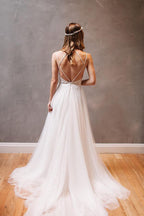 Robe de mariée blanche en mousseline à bretelles en forme de cœur et perles PG 202
