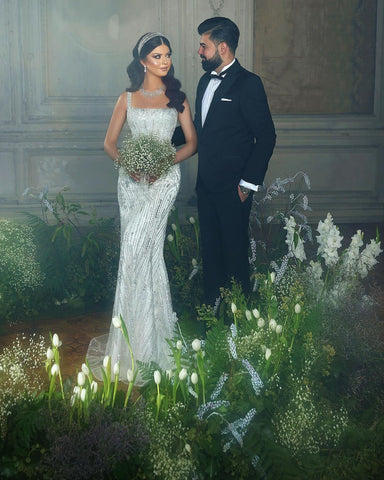 Vestido de novia de sirena sin mangas con tirantes finos cuadrados y encaje, de moda hasta el suelo