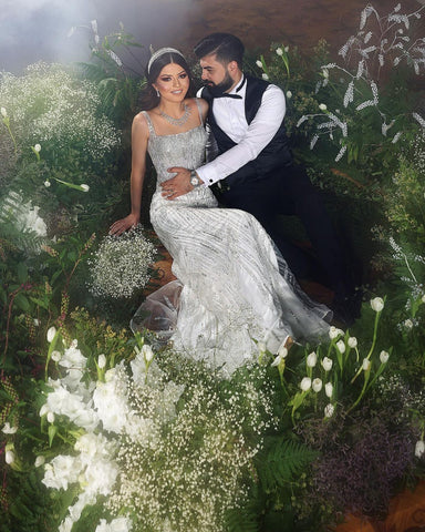Vestido de novia de sirena sin mangas con tirantes finos cuadrados y encaje, de moda hasta el suelo