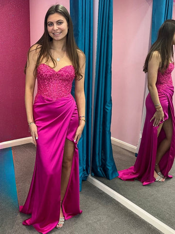 Trudy | Vestido de sirena fruncido de encaje y satén fucsia para baile de graduación 