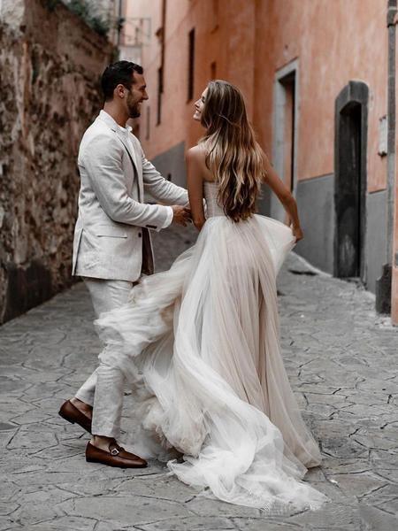Robes de mariée en tulle, décolleté cœur, robes de mariée minimalistes WD440