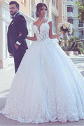 Robe de mariée de bal en tulle à col en V et applications de dentelle WD282
