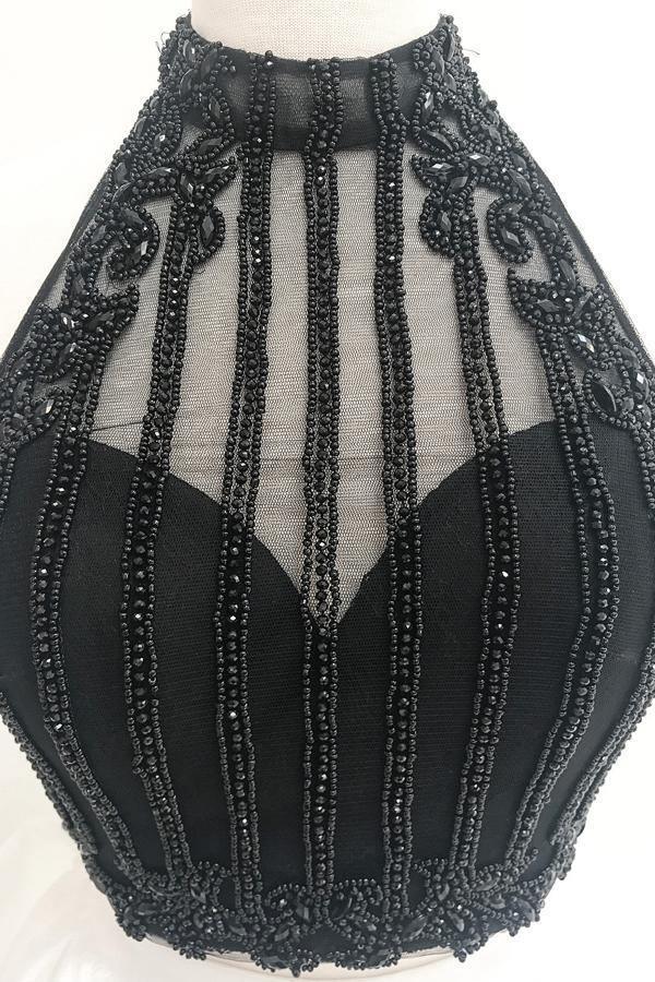 Robe de bal deux pièces en satin rouge à col montant et perles PD164