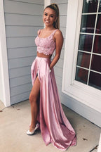 Robe de bal deux pièces longue trapèze, encolure carrée, fente sur le devant et poches