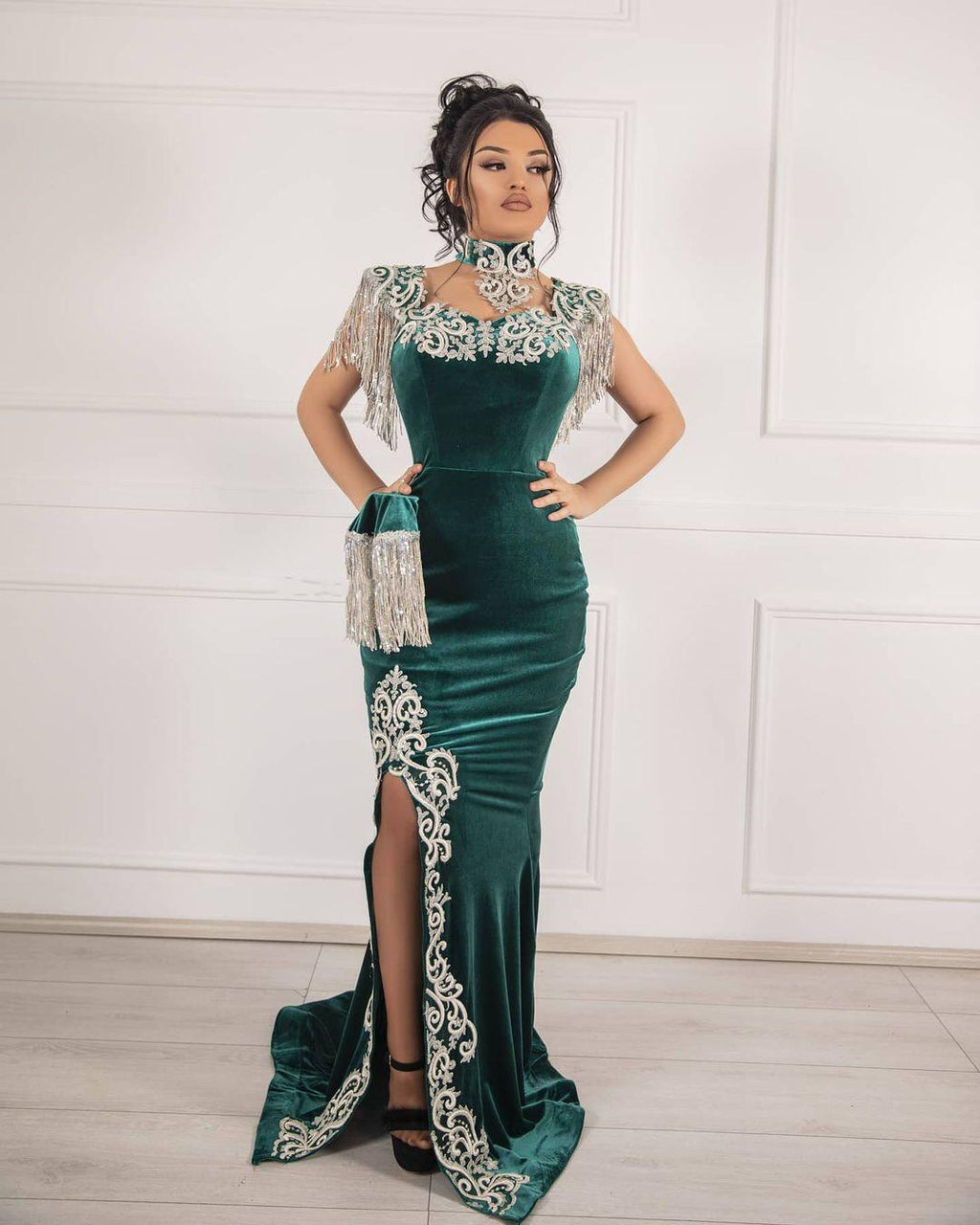Robe de bal sirène longue en velours vert unique avec fente