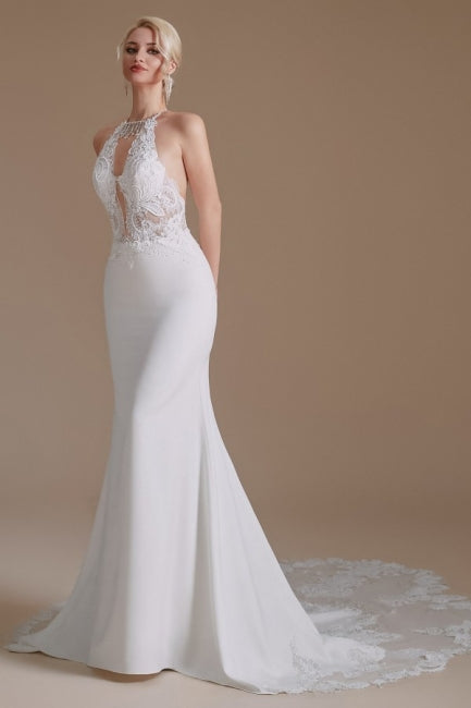 Robe de mariée sirène unique en satin, sans manches, dos nu et à motifs. 