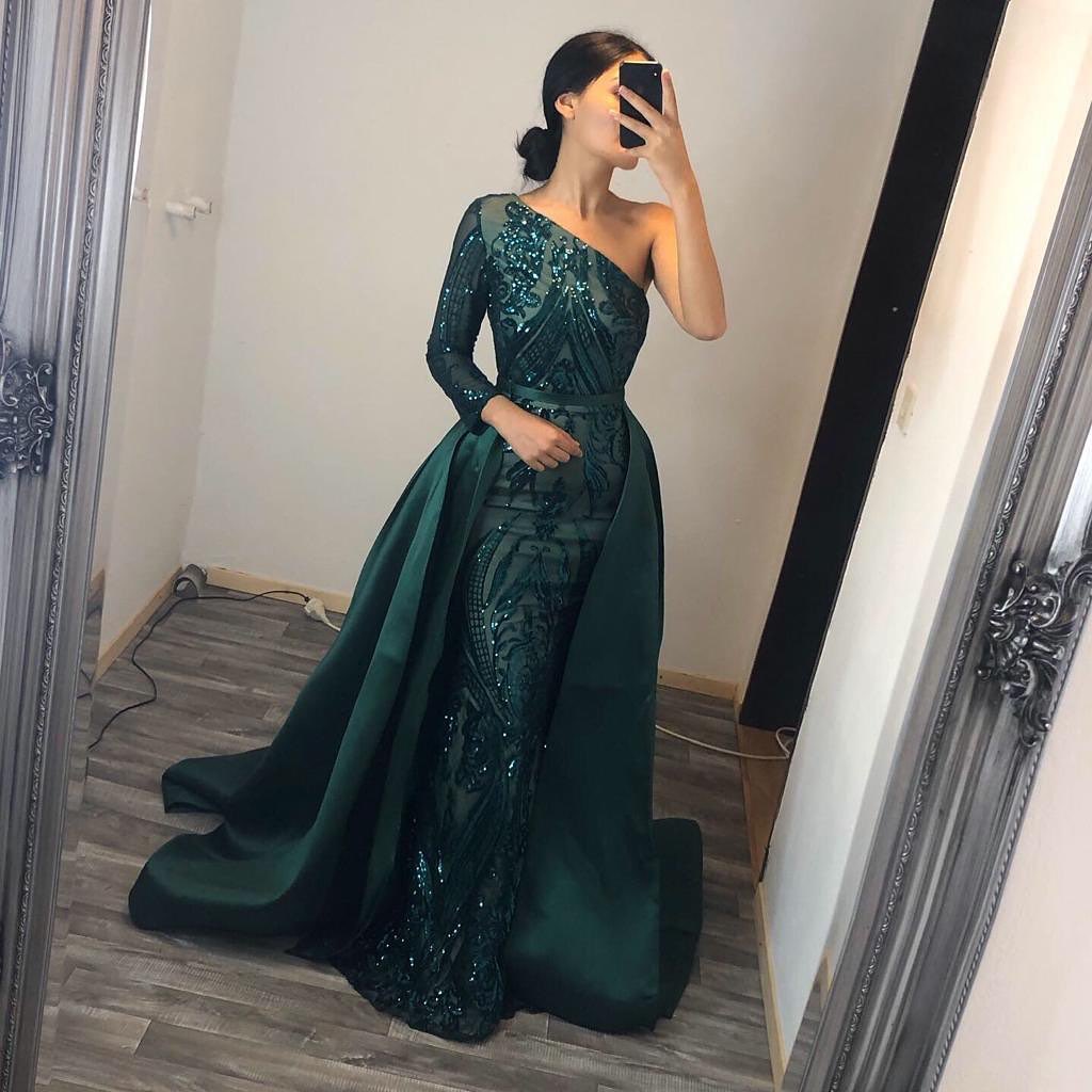 Vestido largo de fiesta único estilo sirena, con lentejuelas, un solo hombro y mangas.