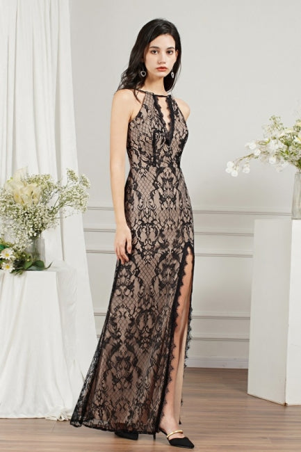Vestidos de fiesta únicos de tul con escote en V, sin mangas, corte sirena, abertura frontal y apliques.