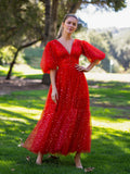 Robe de bal en tulle mi-longue à paillettes et col en V