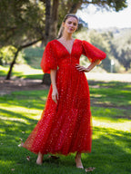 Robe de bal en tulle mi-longue à paillettes et col en V