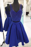 Robe de bal courte deux pièces bleu roi à col en V et perles, référence PD162