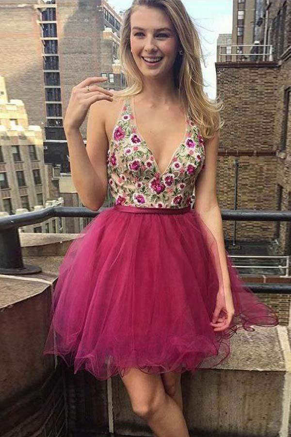Robe de bal courte à col en V brodée dos nu PD361
