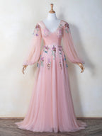 Robe de bal longue en tulle brodée à sequins et col en V