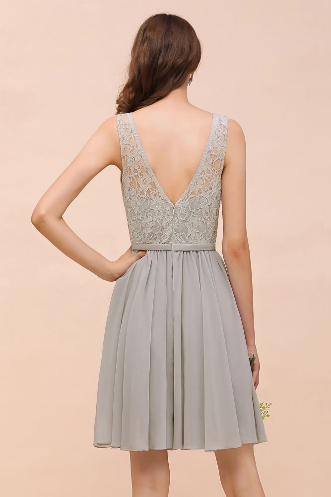 Vestido corto de fiesta con encaje floral y escote en V, color gris. Vestido sencillo de gasa para dama de honor.