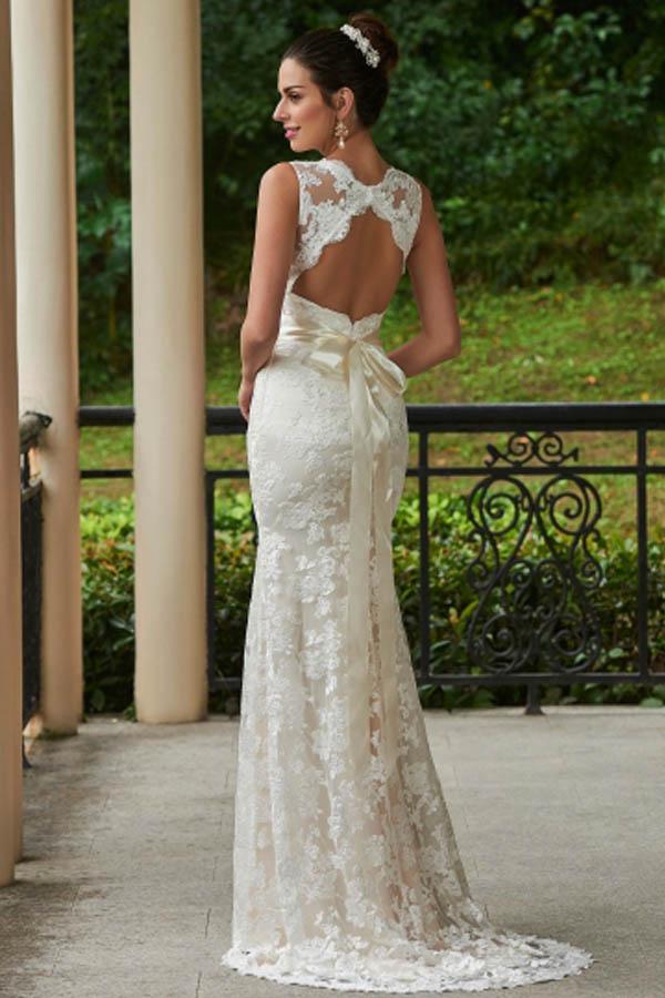 Robe de mariée fourreau à col en V, fermeture éclair et dentelle, traîne balayée WD135