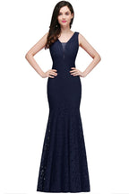 Robe de bal sirène en dentelle longue à col en V