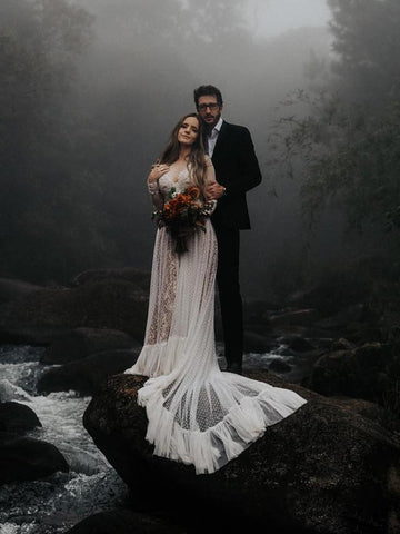 Vestido de novia bohemio de manga larga con escote en V, lunares, encaje y espalda descubierta WD433 