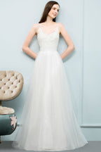 Robes de bal longues en dentelle et tulle, sans manches, col en V et coupe trapèze, col en V