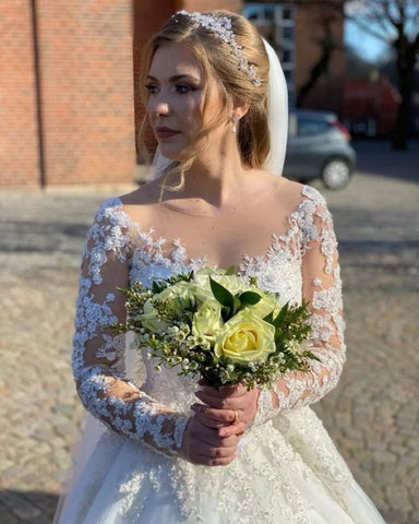 Vestidos de novia vintage de encaje corte A con mangas