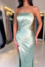Robe de bal vintage en satin sans manches avec volants