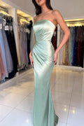 Robe de bal vintage en satin sans manches avec volants