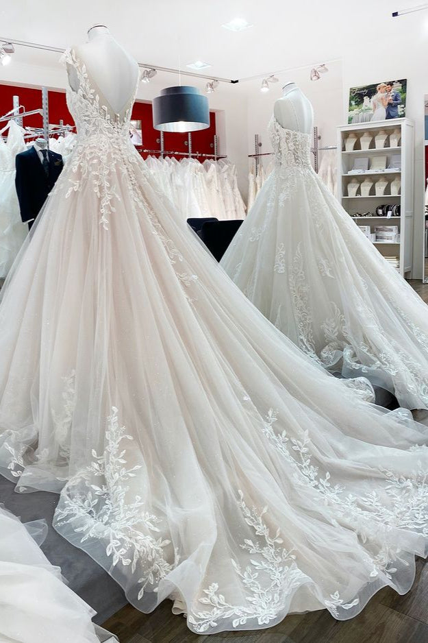 Vestido de novia vintage largo de corte A con volantes de tul joya y apliques de encaje