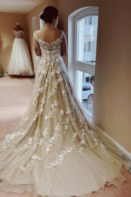 Vestidos de novia vintage largos de encaje corte A con cola