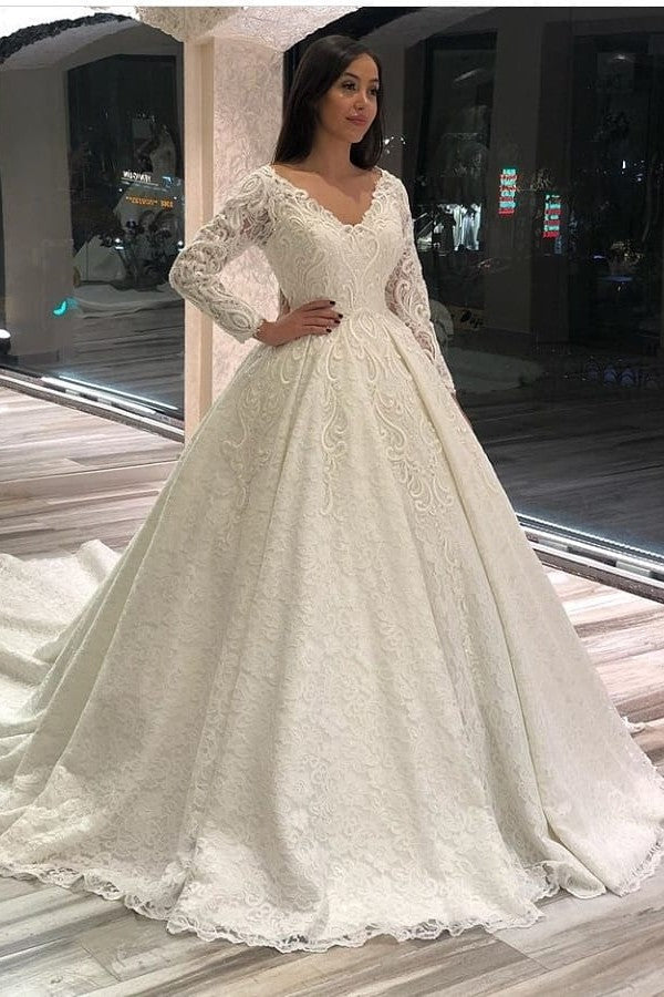 Robe de mariée vintage longue en dentelle à manches longues, col en V et appliques