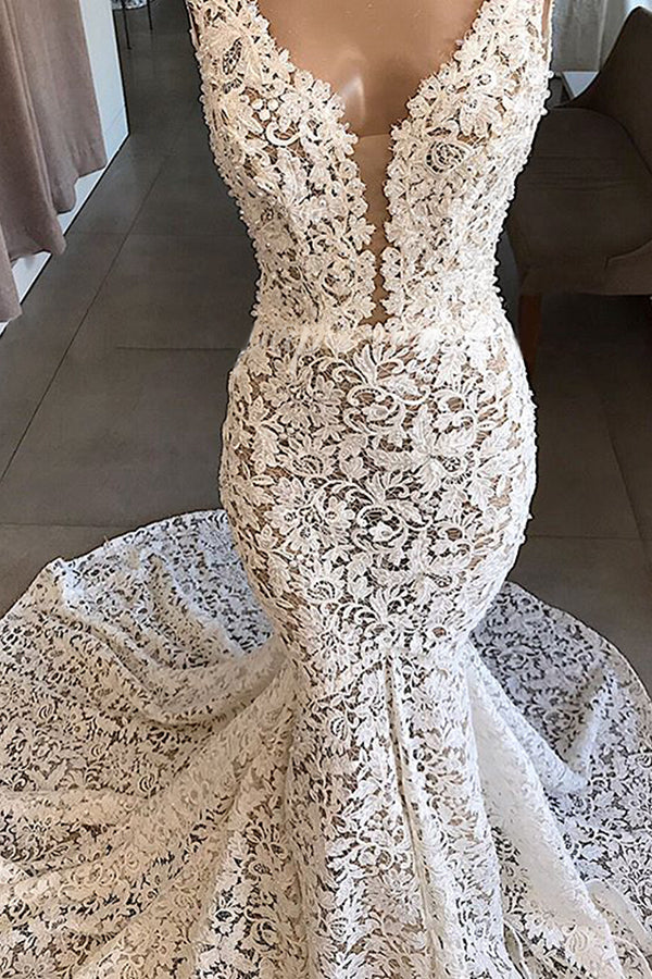 Robes de mariée vintage longues sirène en dentelle dos nu et col en V