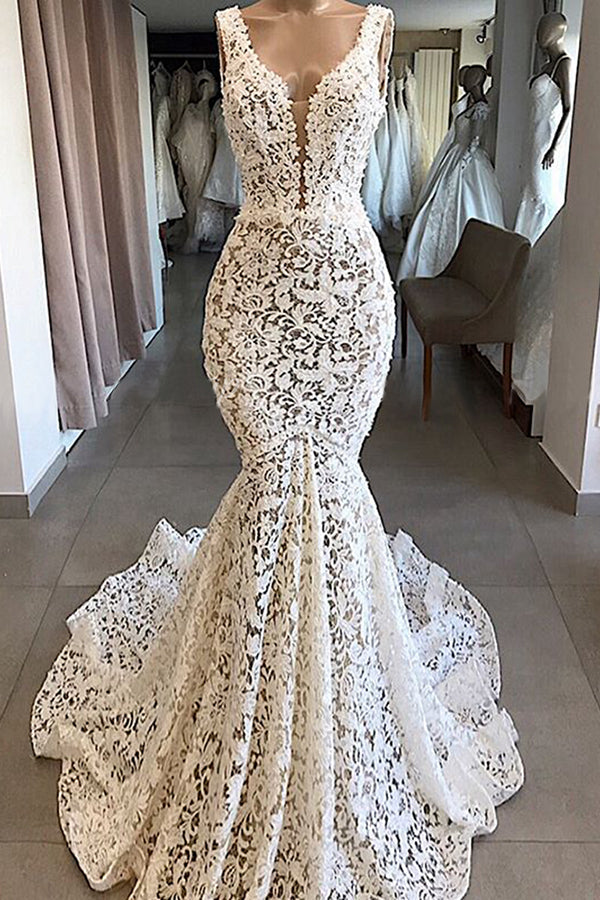 Robes de mariée vintage longues sirène en dentelle dos nu et col en V