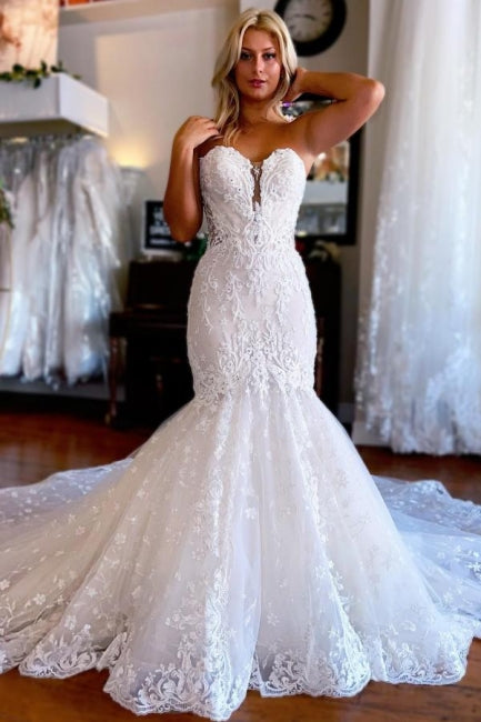 Vestido de novia vintage de sirena sin mangas con encaje y escote corazón