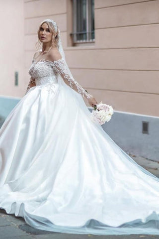 Vestido de novia vintage blanco de manga larga estilo princesa, de satén con encaje.