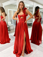 Vestido de fiesta fucsia corte A, asimétrico, con un solo hombro, escote tipo ojo de cerradura, plisado y metálico.