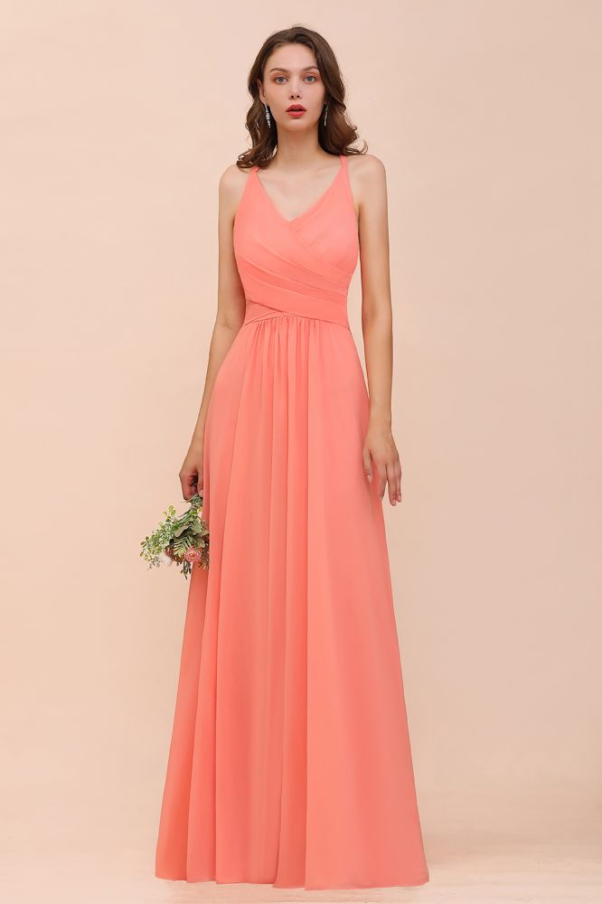 Robe longue de demoiselle d'honneur colorée à motif pastèque, col en V, longueur au sol.