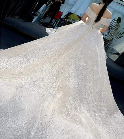 Baoleely Wedding Dress Long Sleeve Lace Appliqued Beach