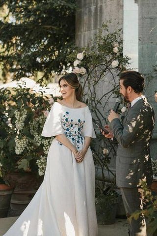 Vestido de novia romántico con bordado barco y manga corta WD483