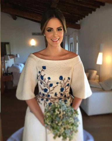 Vestido de novia romántico con bordado barco y manga corta WD483