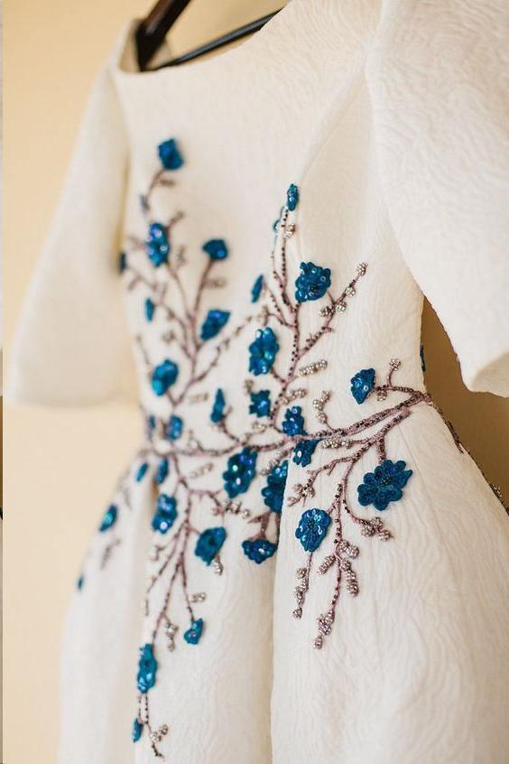 Vestido de novia romántico con bordado barco y manga corta WD483