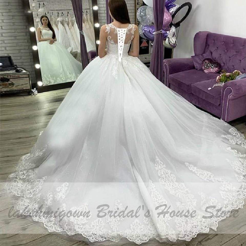 Baoleely White Bridal Ball Gown Wedding Dress Vintage Lace Appliques