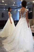 Vestidos de novia largos blancos de corte A con apliques de tul y encaje