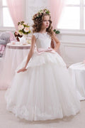 Robe de bal longue blanche à col rond sans manches en tulle pour demoiselle d'honneur