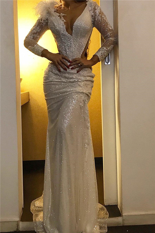 Robe de soirée longue sirène blanche à sequins, col en V et manches