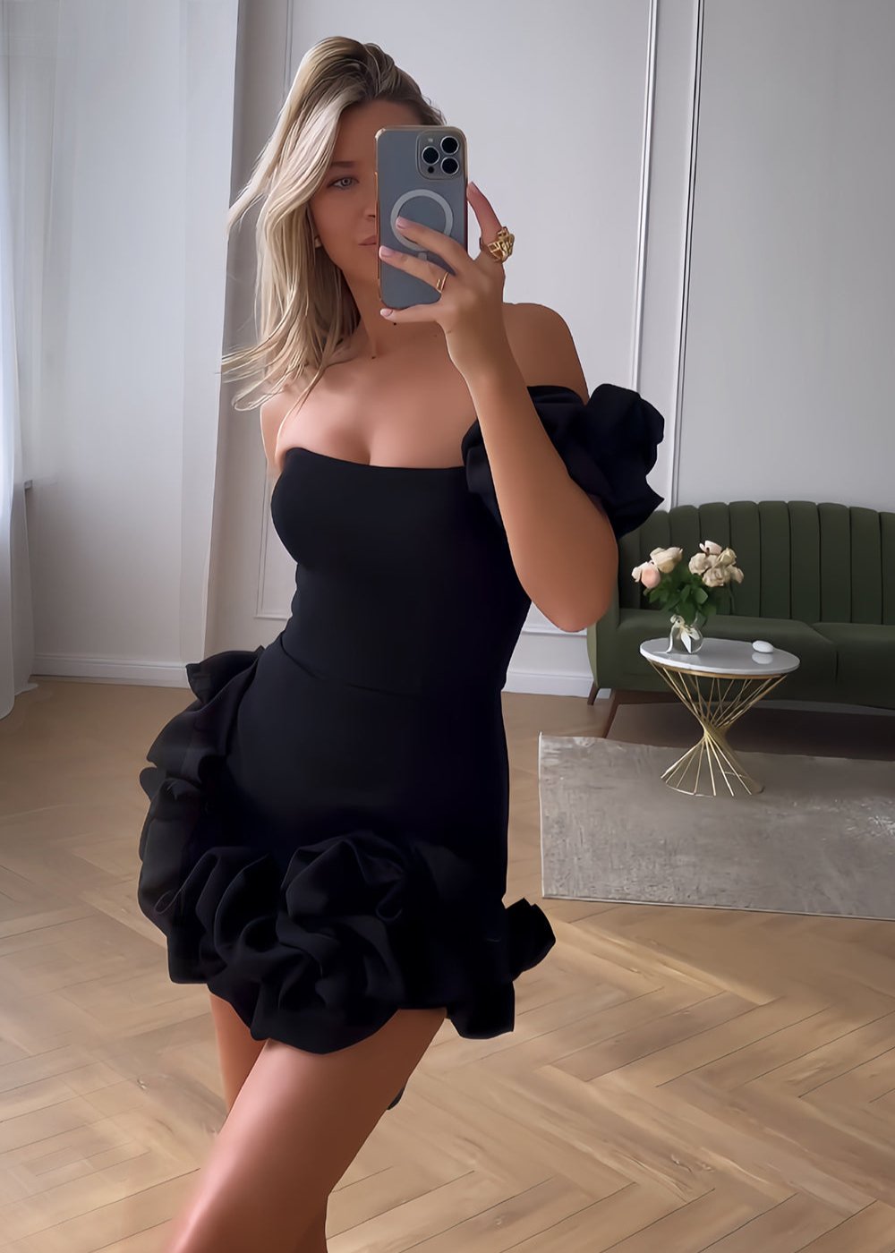 Robe de bal blanche bustier à volants