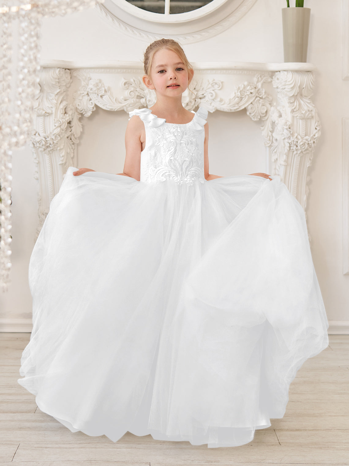 Elegante vestido blanco de tul para niña de las flores con cola corta 