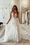 Magnifiques robes de mariée trapèze en tulle à fines bretelles et appliques 
